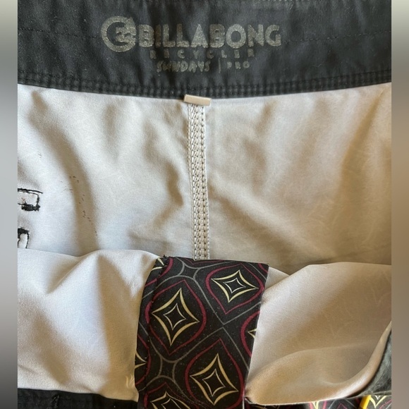 Men's Billabong Board Shorts Multicolor Diamond 38 Surf Beach Vibrant Sunday - Picture 3 of 13